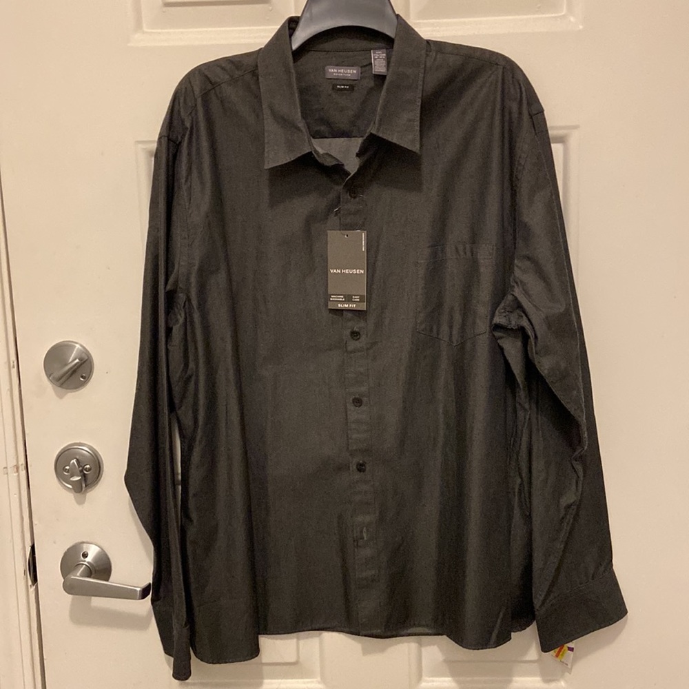 Van Heusen Never Tuck Shirt NEW